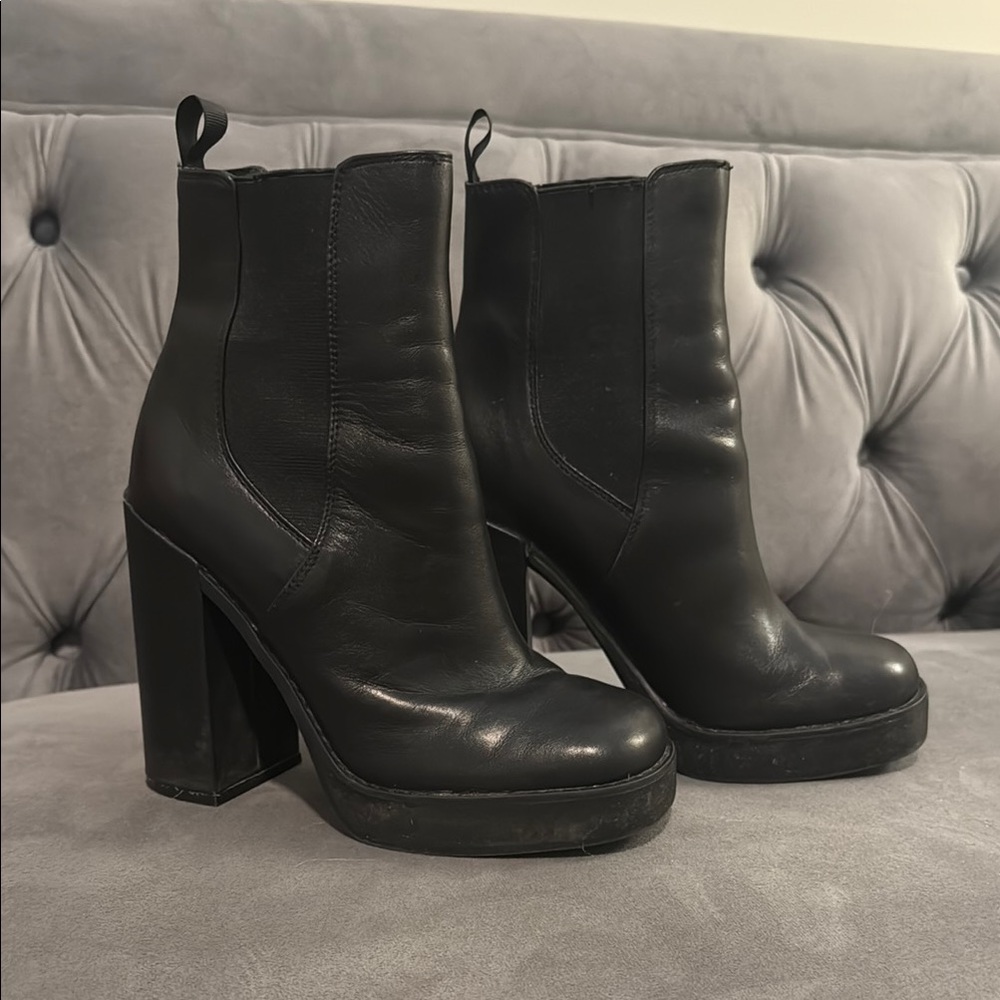 Steve Madden Joline black bootie